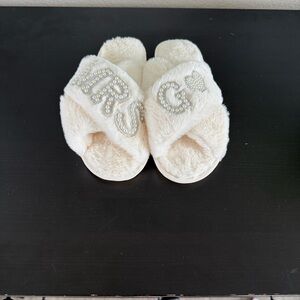 Fuzzy White Slippers with Pearl Accents